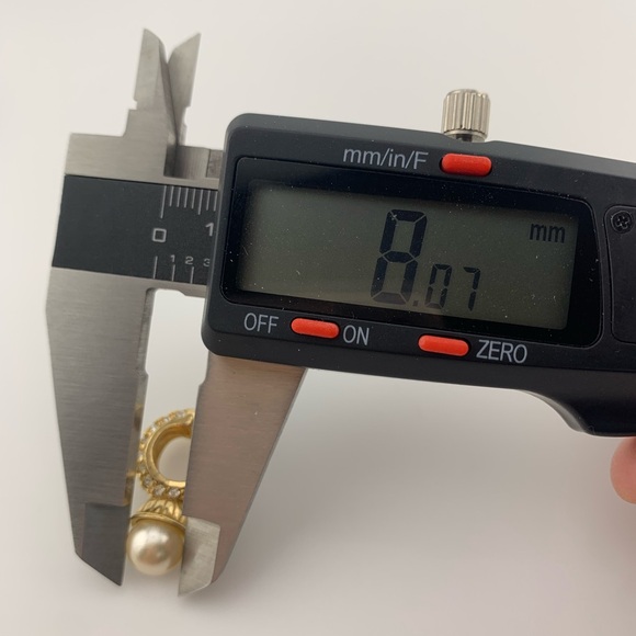 SWAROVSKI Austrian Crystal Faux Pearl Hoop Gold Plate Earrings Post Signed VTG - Picture 6 of 7